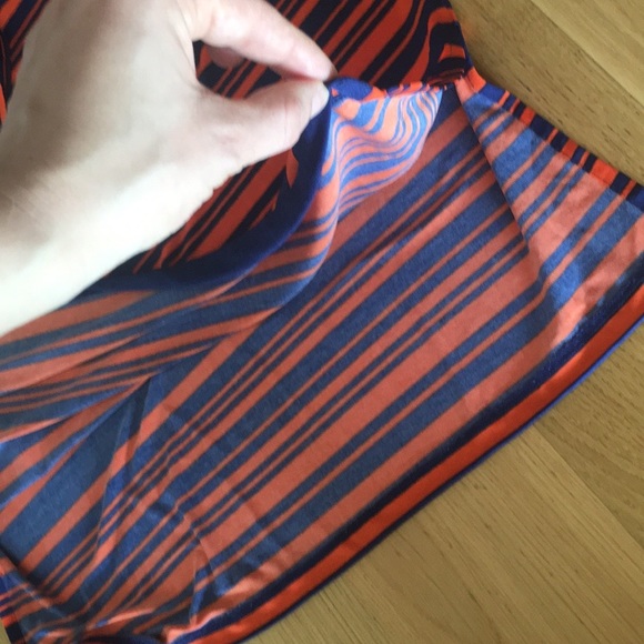 Michael Michael Kors long sleeve top. Size M - Picture 8 of 8